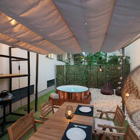 Downtown Hidden Garden With Jacuzzi In Bucharest Apartment Екстериор снимка